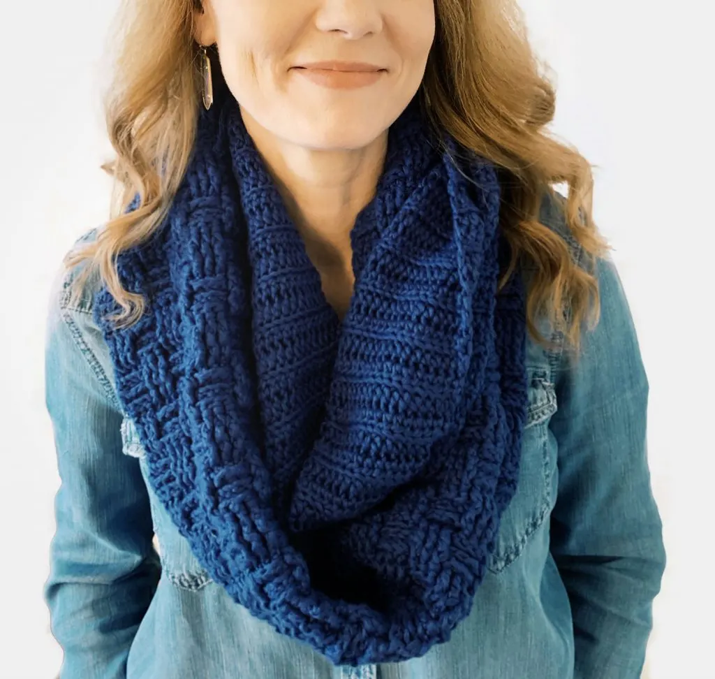 the hannah crochet infinity scarf pattern