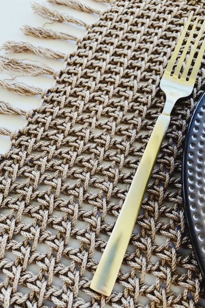 rectangle crochet placemat with with 24/7 cotton yarn