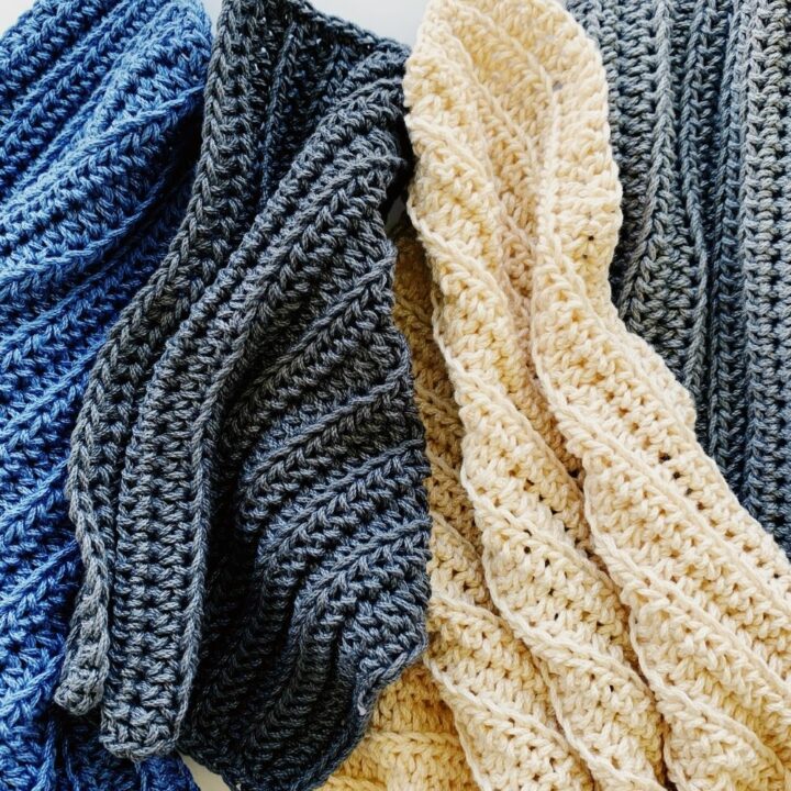 Quick & Easy Crochet Dish Towel Pattern (2 Sizes)