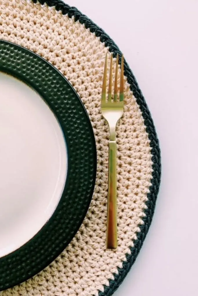 crochet round placemat pattern