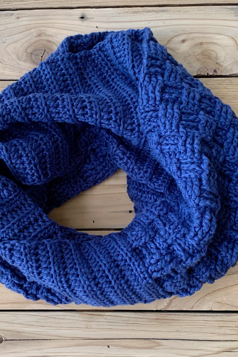 13 Free Crochet Scarf Patterns; The Best Fall Accessory!