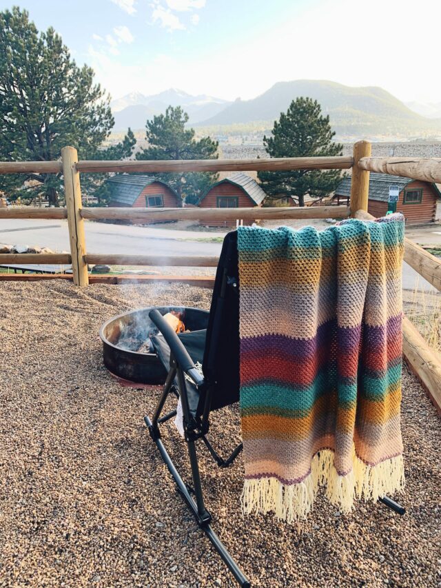 How to Make This Crochet Camping Blanket Pattern