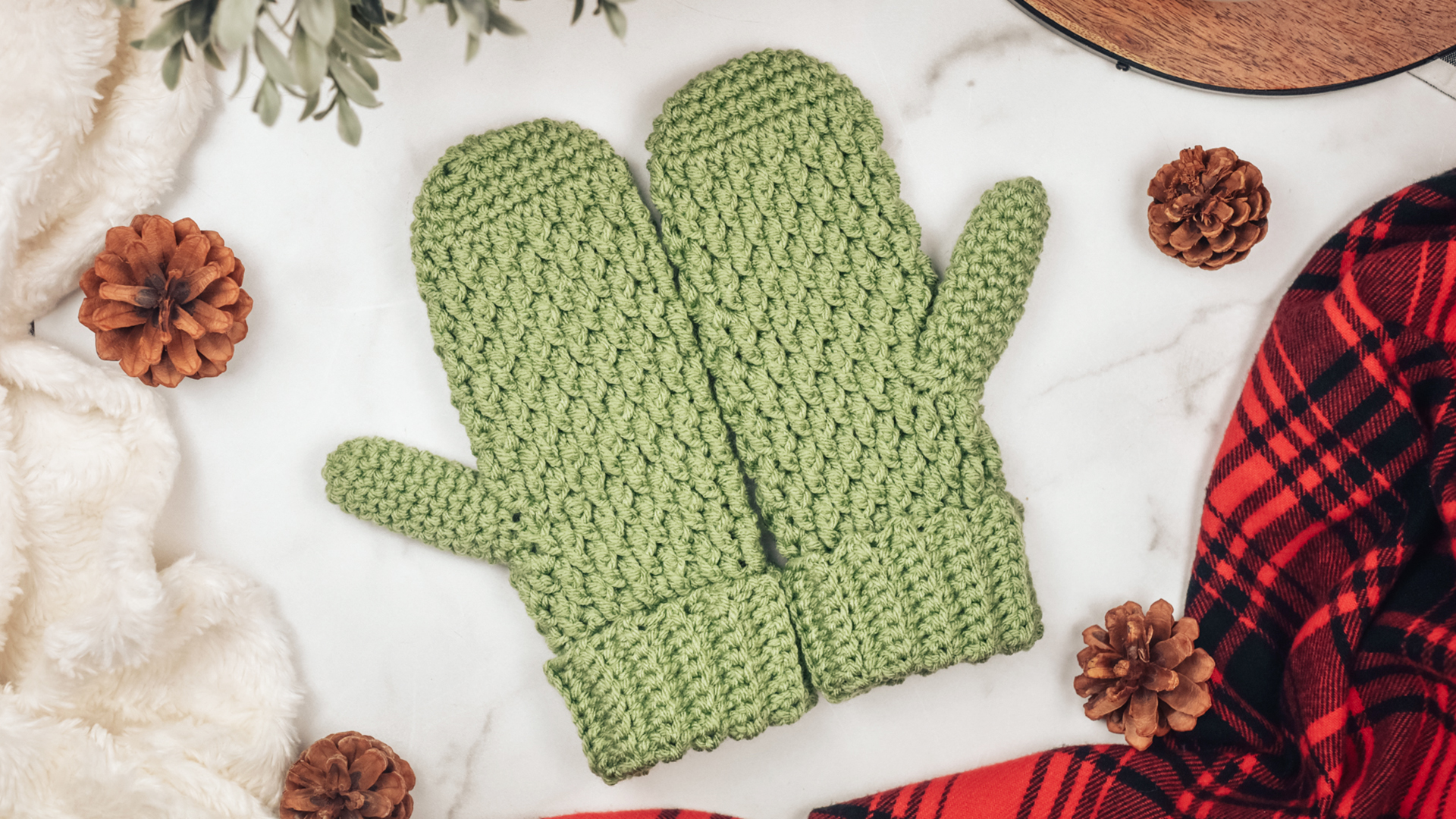 15 Cozy and Warm Crochet Mittens Patterns I Can Crochet That