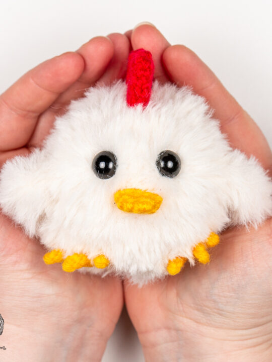 15 Easter Crochet Patterns: Chocolate Bunnies, Crochet Eggs & More!