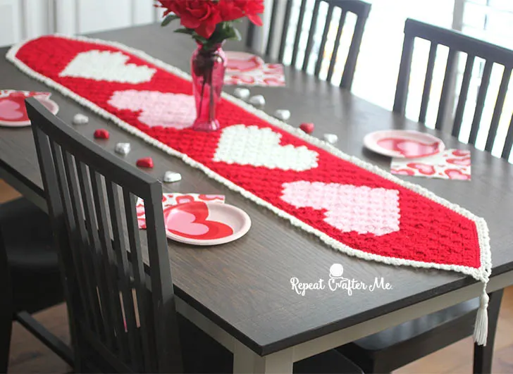 Crochet Your Heart Out: 15 Valentine's Decorations