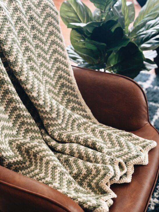Ripple Moss Stitch Crochet Blanket Pattern | The Riley