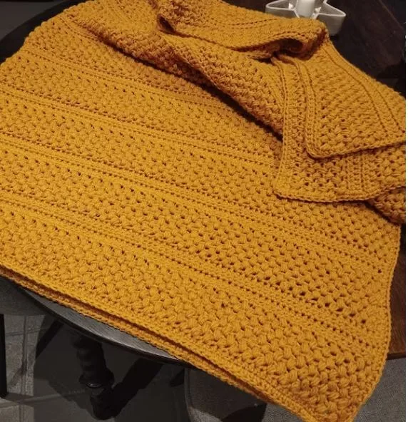 yellow beginner friendly crochet blanket pattern