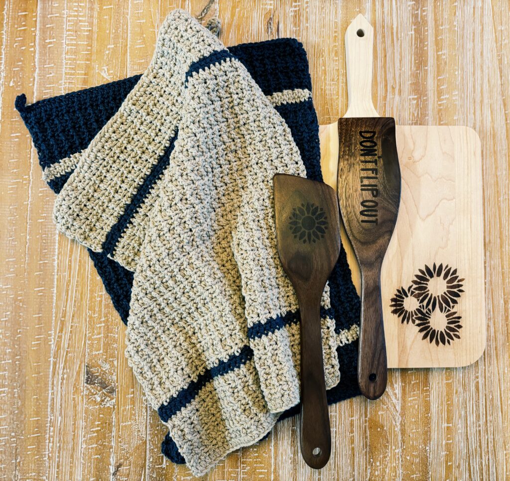 Beginner-friendly crochet kitchen towel pattern with a practical crochet touch.