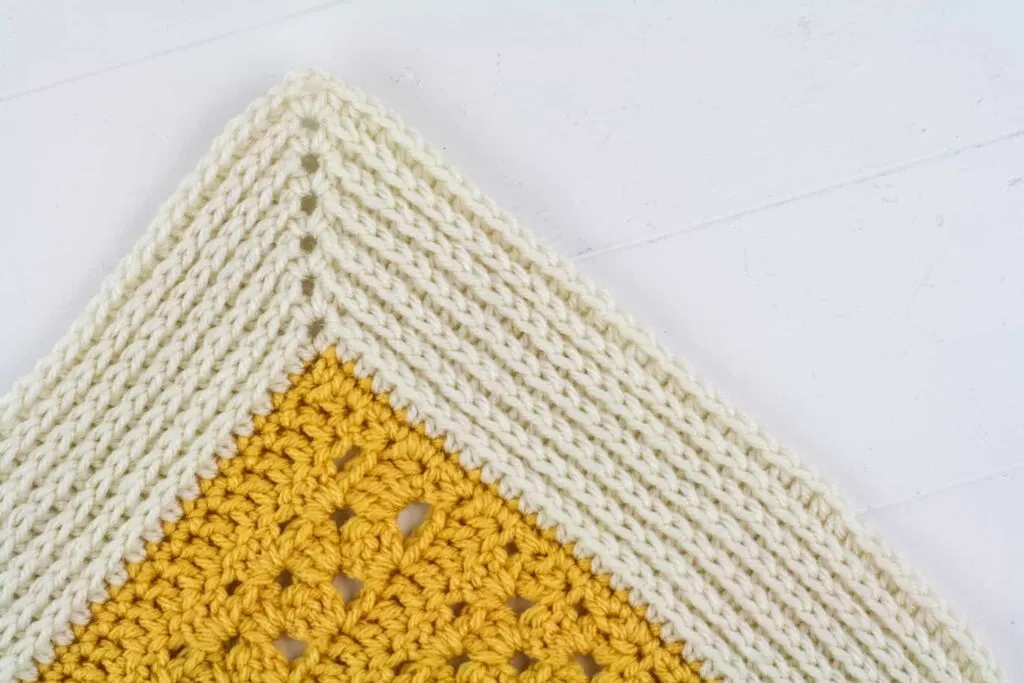 How to Finish the Edge of a Crochet Blanket: 10 Easy Borders