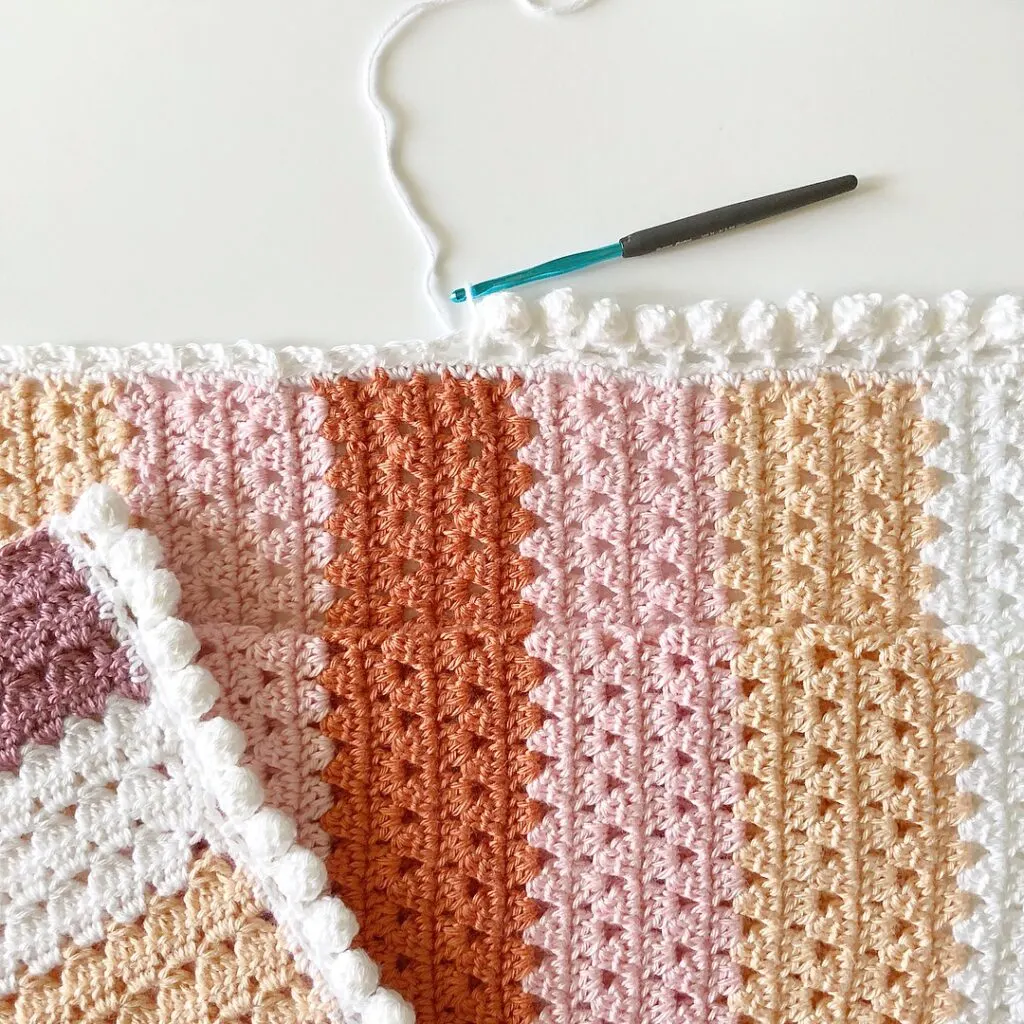 How to Finish the Edge of a Crochet Blanket: 10 Easy Borders