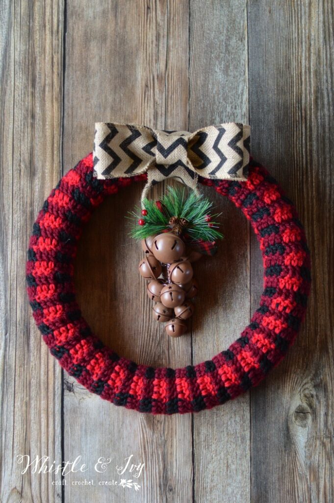 15 Crochet Winter Wreath Patterns for a Handmade Holiday