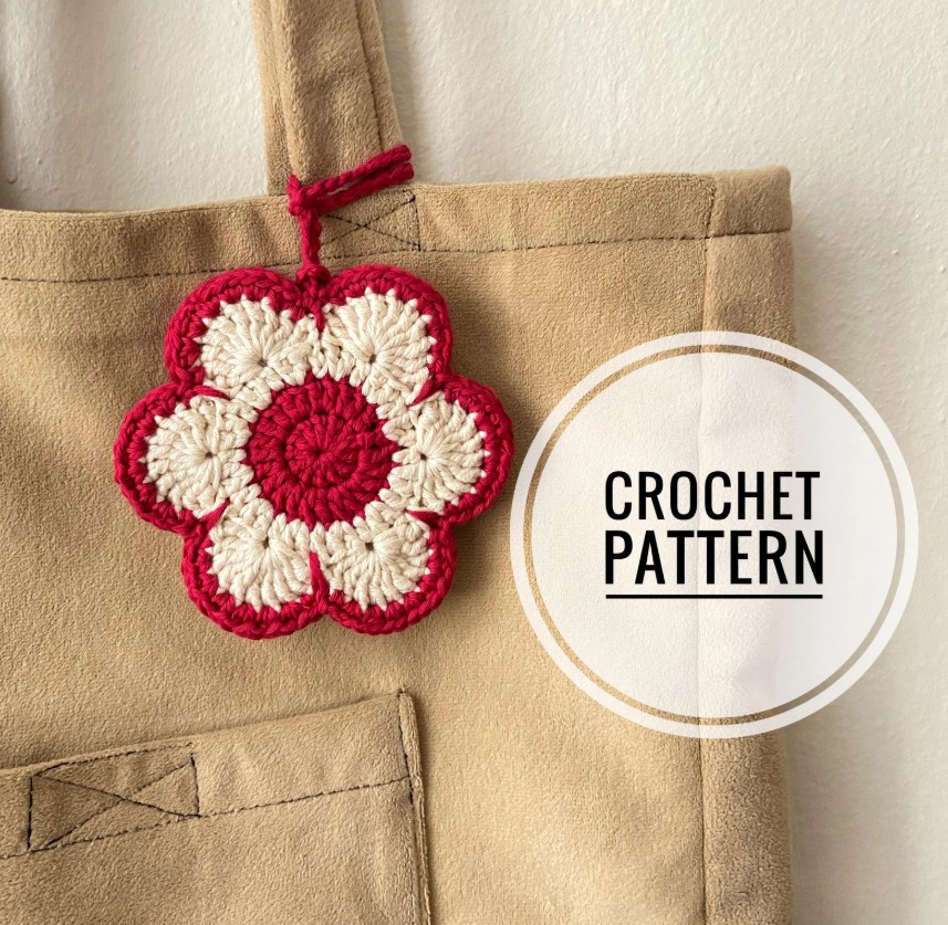 Crochet Bag Ideas: 10 Adorable DIY Charms