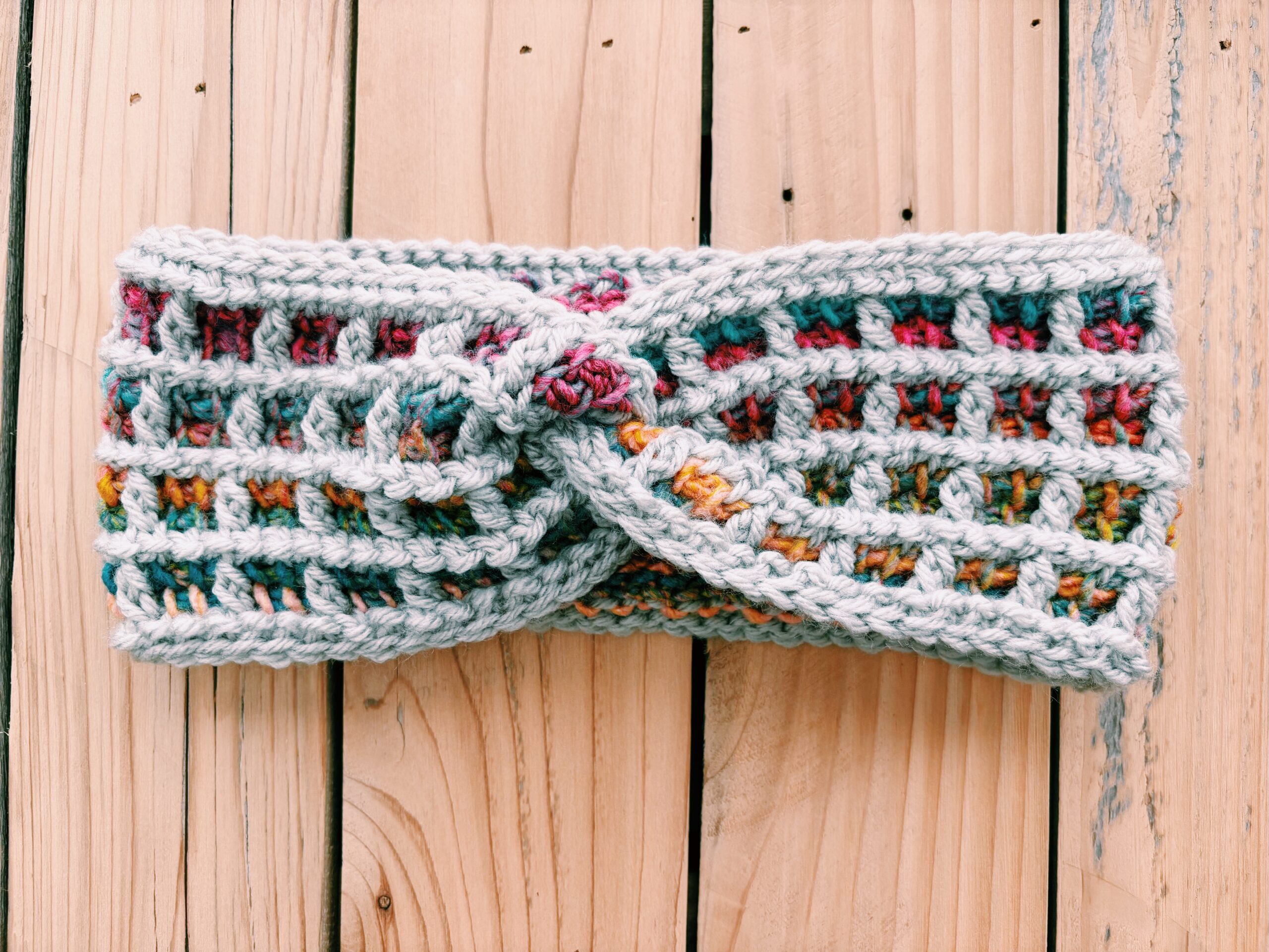 Free Crochet Headband Pattern – Stylish Waffle Stitch Design